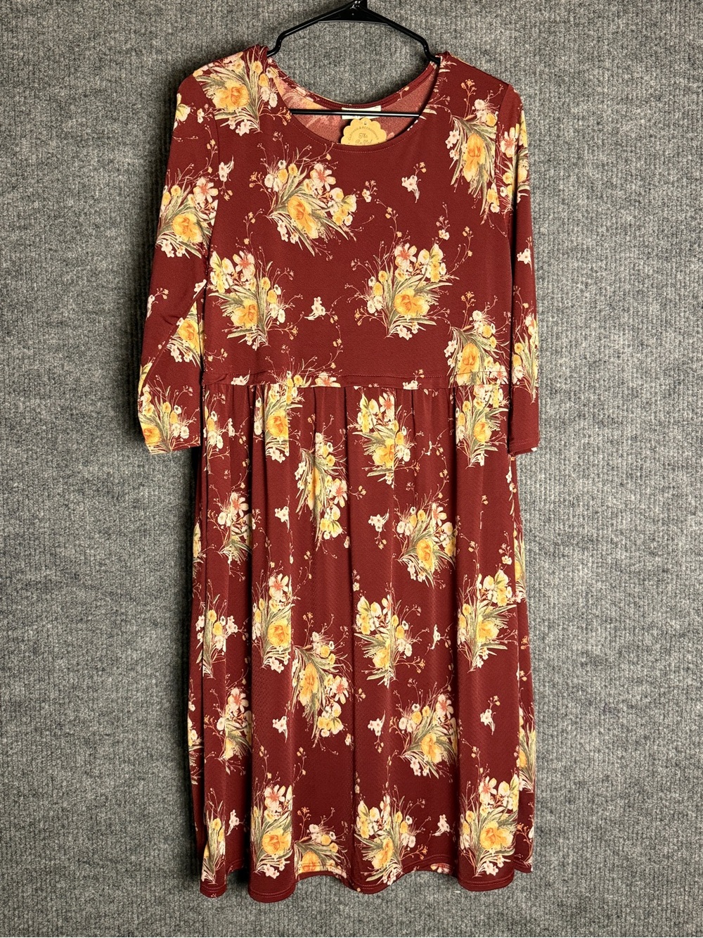 Boutique Maroon Yellow Floral Print Long Sleeve Crew Neck Dress Size Medium NWT